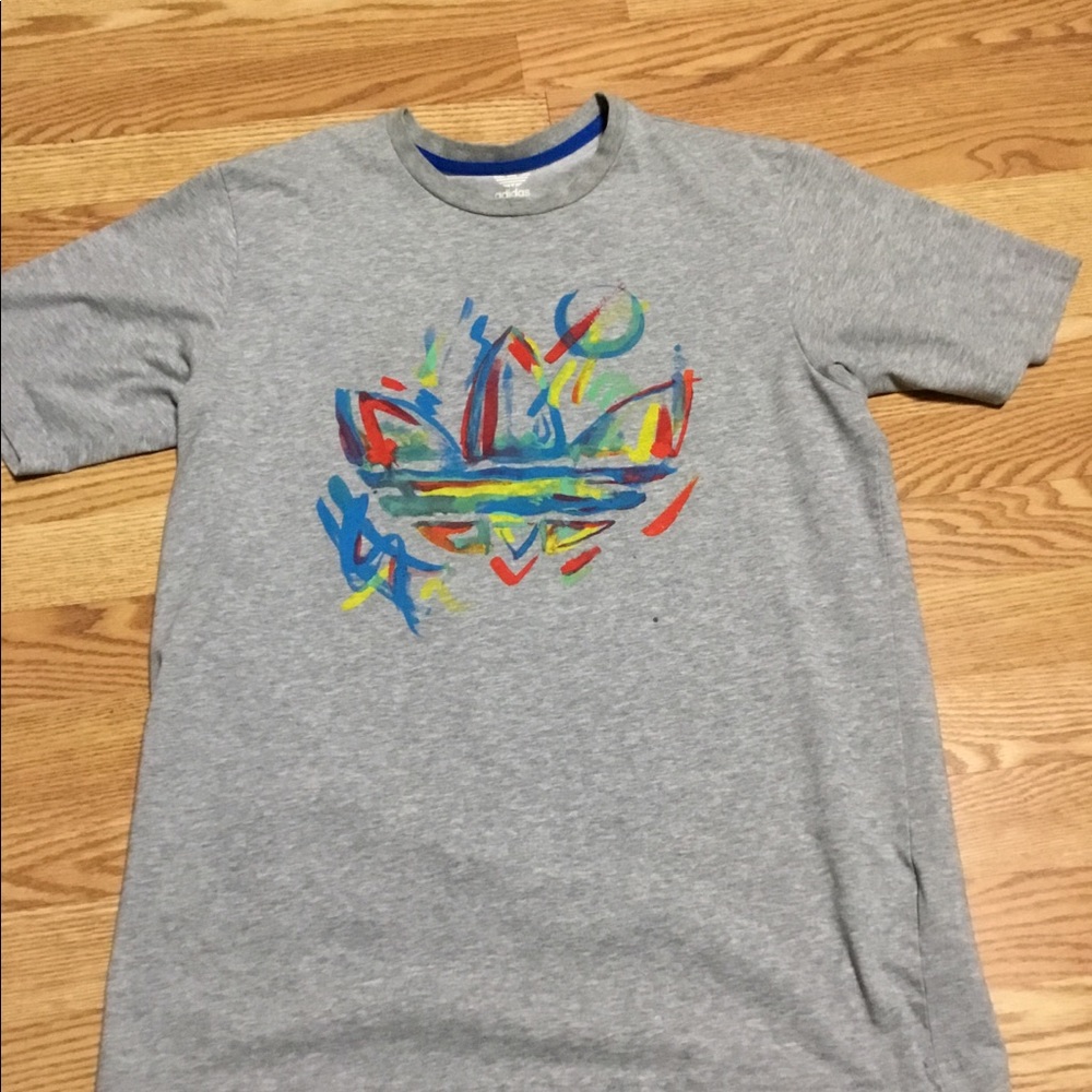Adidas tee